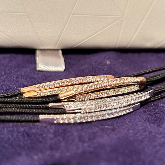 ✨ Edgy Swarovski Black Leather, Crystal Bracelet with Rose Gold Plated Settings - Picture 9 of 16